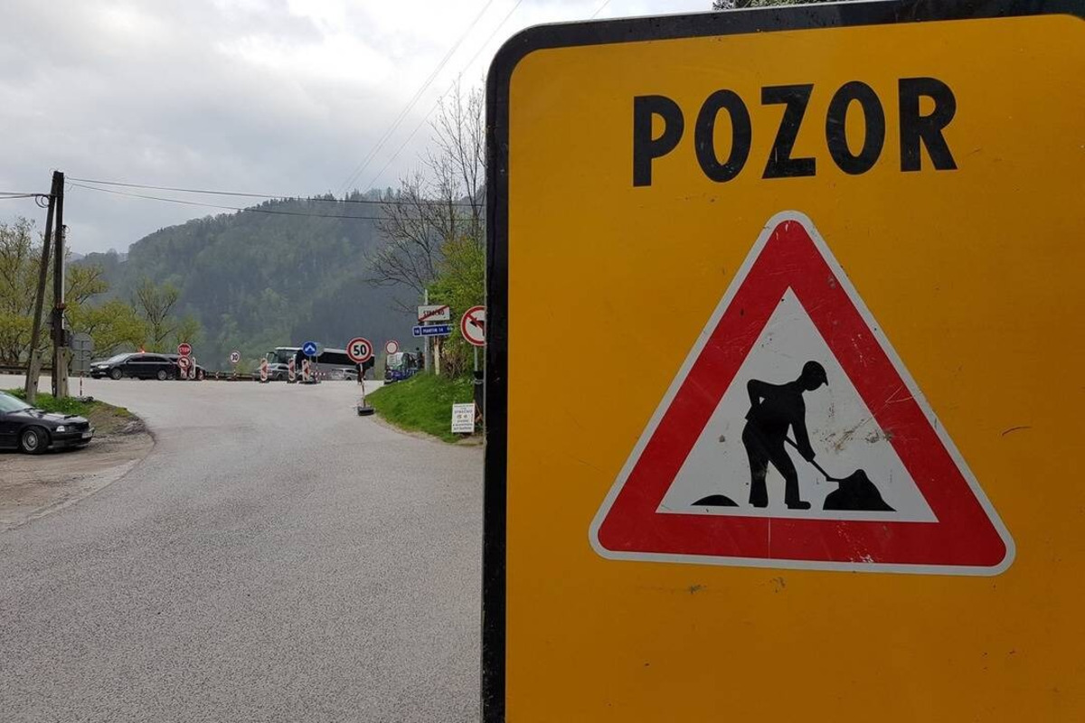 FOTO: Trenčanov čakajú viaceré dopravné obmedzenia , foto 1