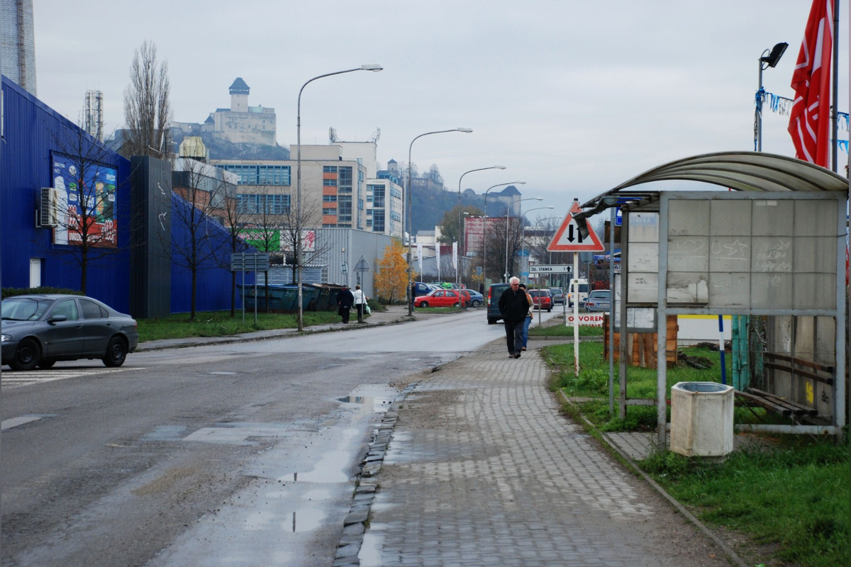 FOTO: Trenčanov čakajú viaceré dopravné obmedzenia , foto 5