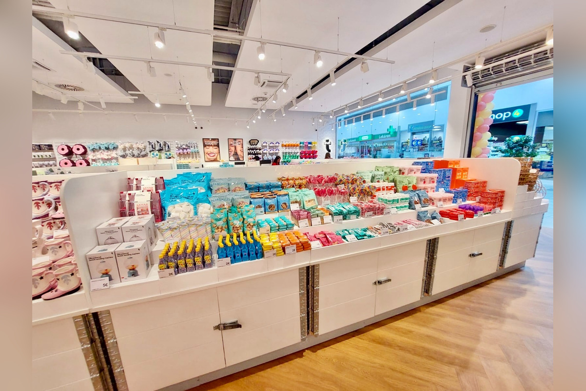 FOTO: Trenčania môžu navštíviť prvú predajňu FB Flying Tiger Copenhagen v OC Laugaricio , foto 1