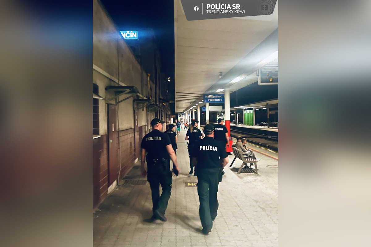FOTO: Trenčianska železničná polícia v akcii: Cyklista nafúkal, priestupkov bolo trinásť, foto 4