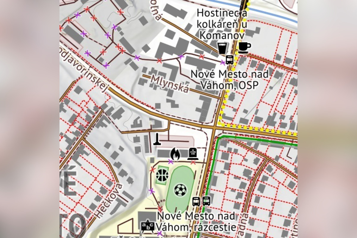 FOTO: Uzávierka ulice Klčové spôsobuje zmeny v doprave aj v iných mestách a okolí Nového Mesta nad Váhom , foto 2