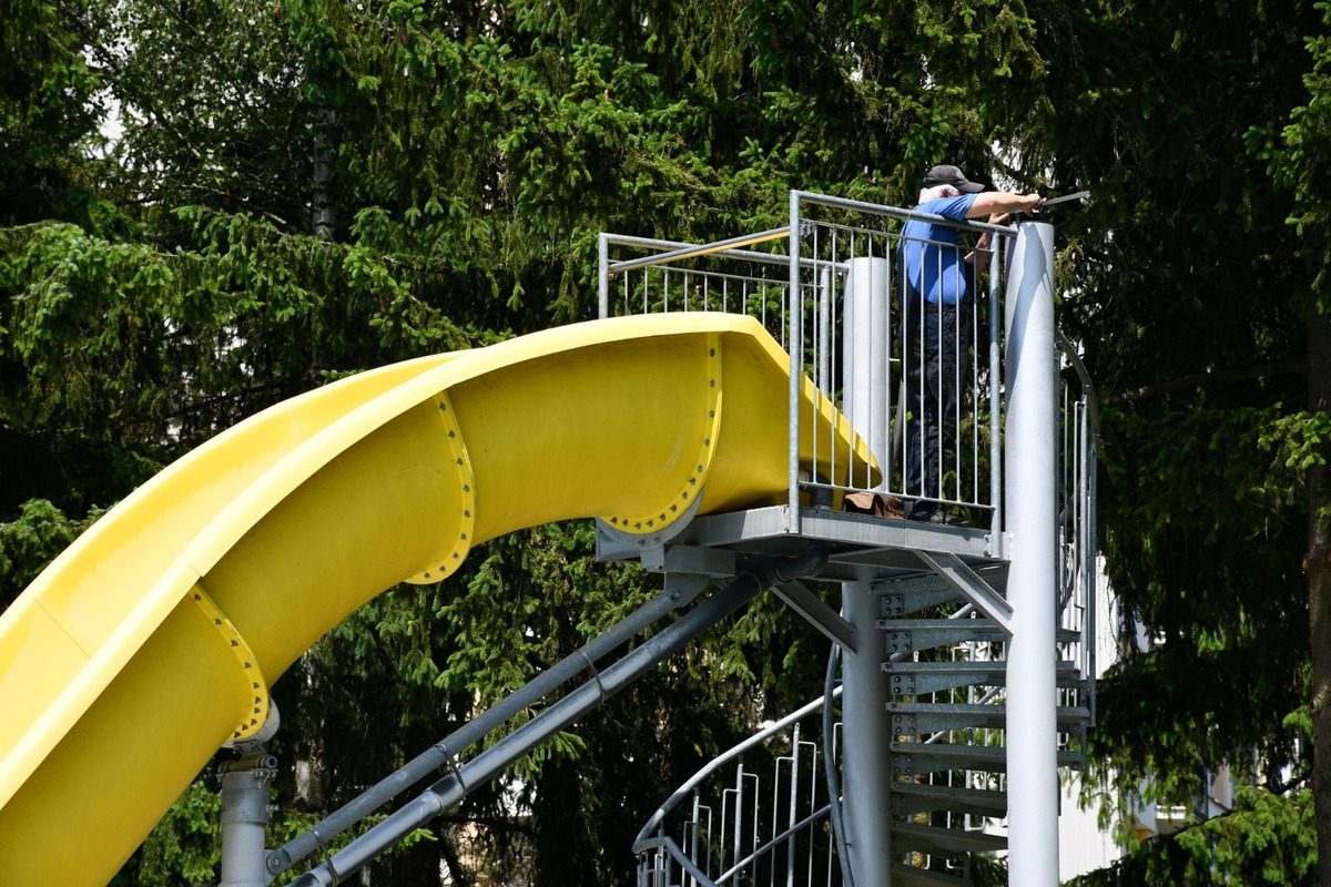 FOTO: Letná sezóna sa blíži, kúpalisko v Považskej Bystrici má otvoriť 21. júna, foto 2