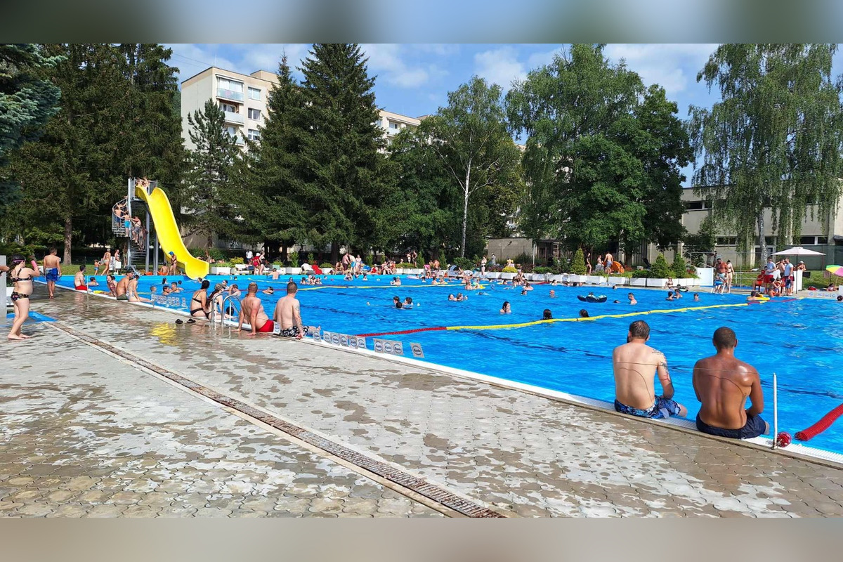 FOTO: Letná sezóna sa blíži, kúpalisko v Považskej Bystrici má otvoriť 21. júna, foto 6