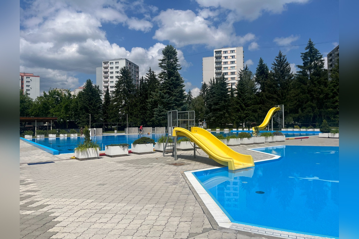 FOTO: Letná sezóna sa blíži, kúpalisko v Považskej Bystrici má otvoriť 21. júna, foto 7