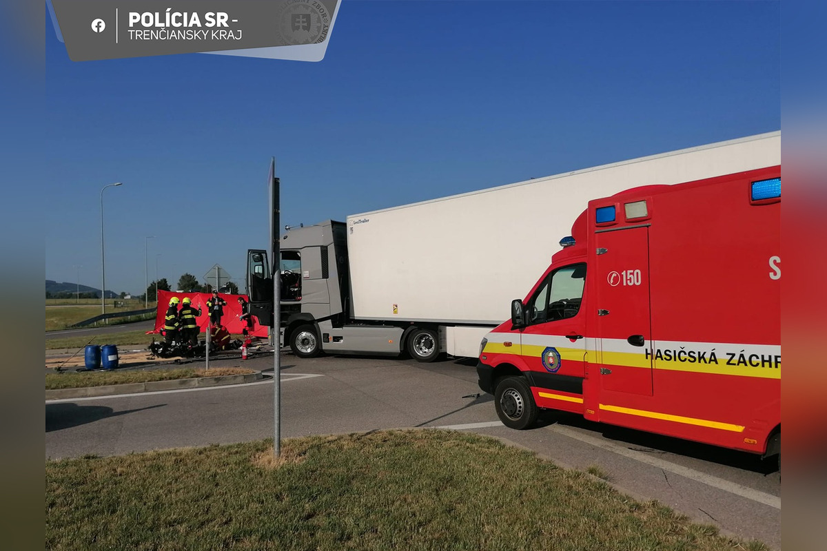 FOTO: Nehoda pri Novom Meste nad Váhom si vyžiadala mladý život, foto 2
