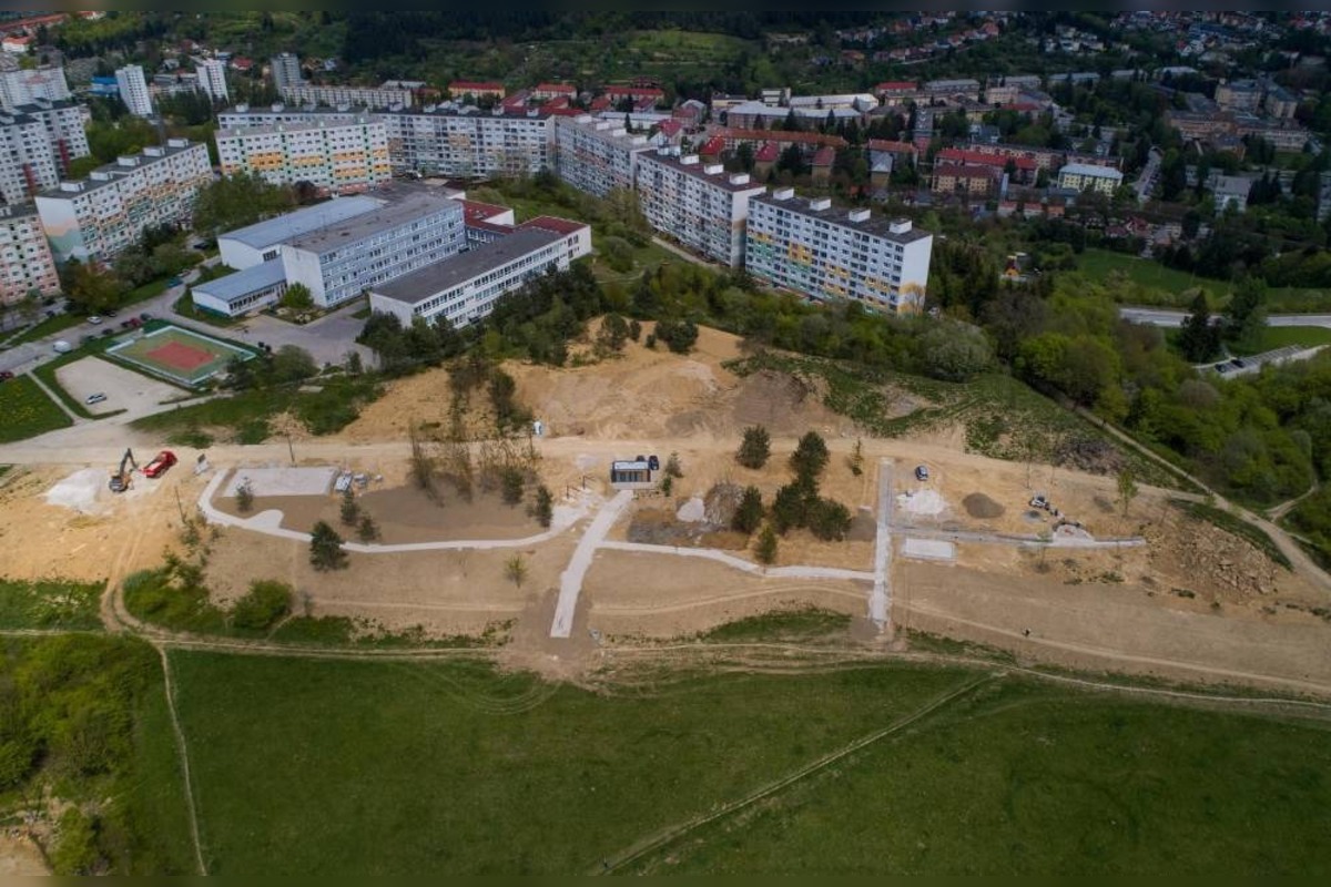 FOTO: V Považskej Bystrici otvoria prvú časť nového ihriska pre celé rodiny, foto 1
