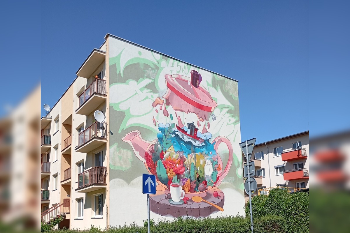 FOTO: Na Novinách v Trenčíne rozkvitlo umenie. Obyvatelia obdivujú nové murály v podchode aj na bytovke, foto 3