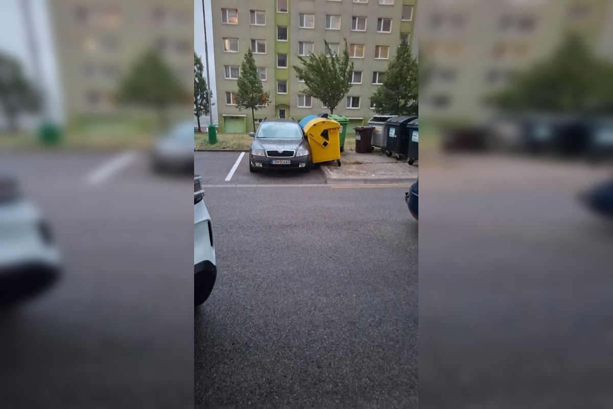 FOTO: Obyvateľov Trenčianskeho kraja trápia na cestách následky po silnej búrke , foto 2