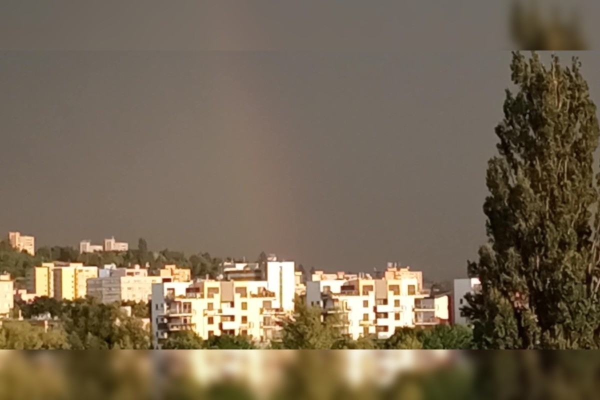 FOTO: Obyvatelia Trenčína a okolia zdieľali fotografie búrky, ktorá sa prehnala krajom , foto 4