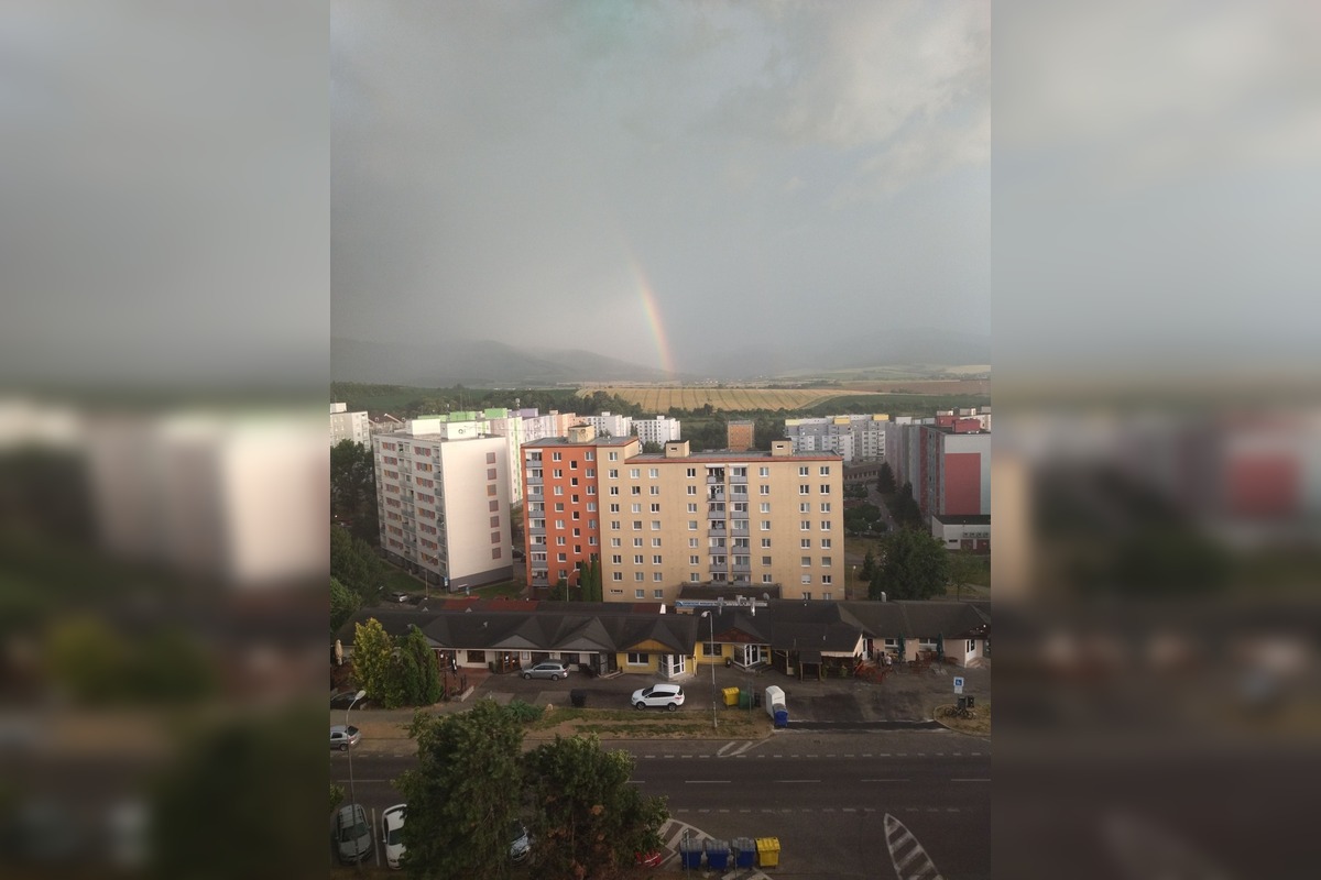 FOTO: Obyvatelia Trenčína a okolia zdieľali fotografie búrky, ktorá sa prehnala krajom , foto 14