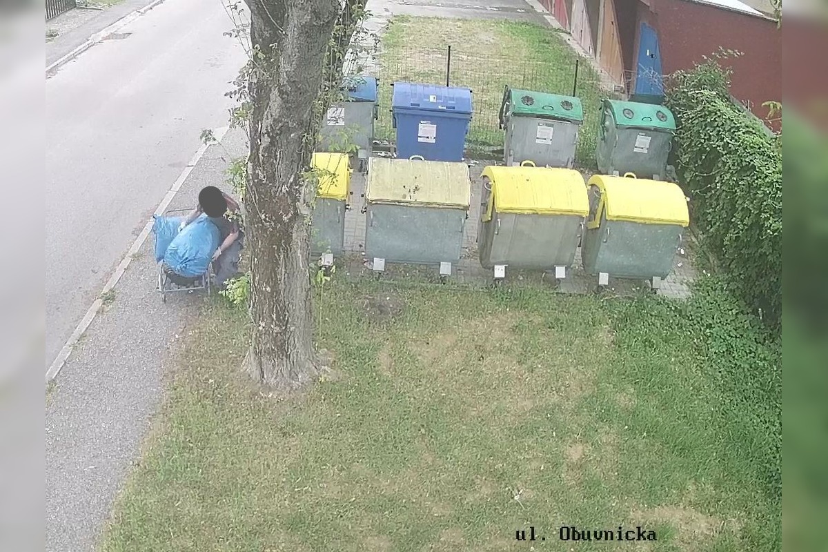 FOTO: Mestská polícia v Partizánskom identifikovala pôvodcu čiernej skládky vďaka kamerám, foto 2