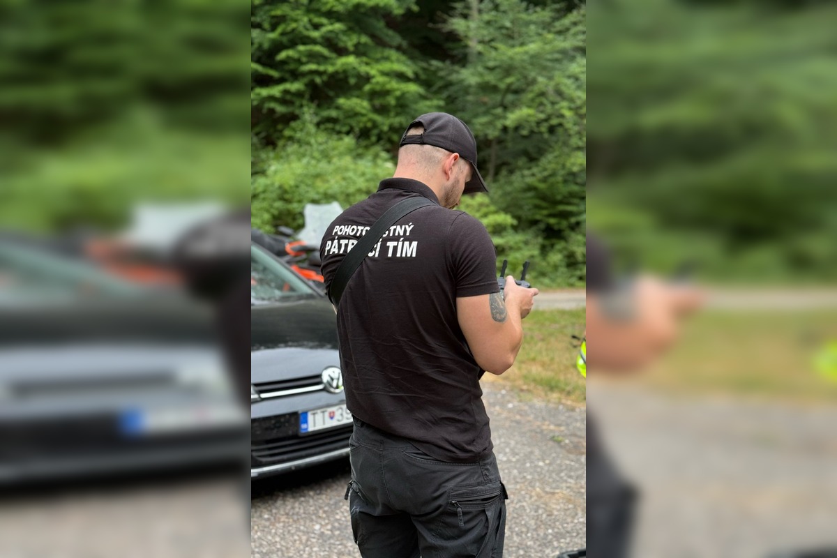 FOTO: Pohotovostný pátrací tím pátral po nezvestnej Michaele z Brezovej nad Bradlom, foto 6