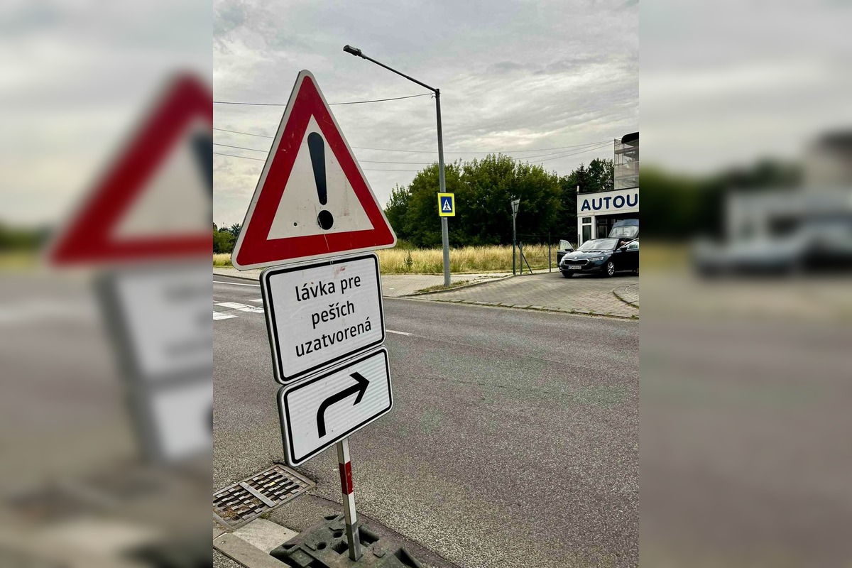 FOTO: Začína sa oprava lávky ponad železnicu v Prievidzi, uzávera potrvá do októbra, foto 2