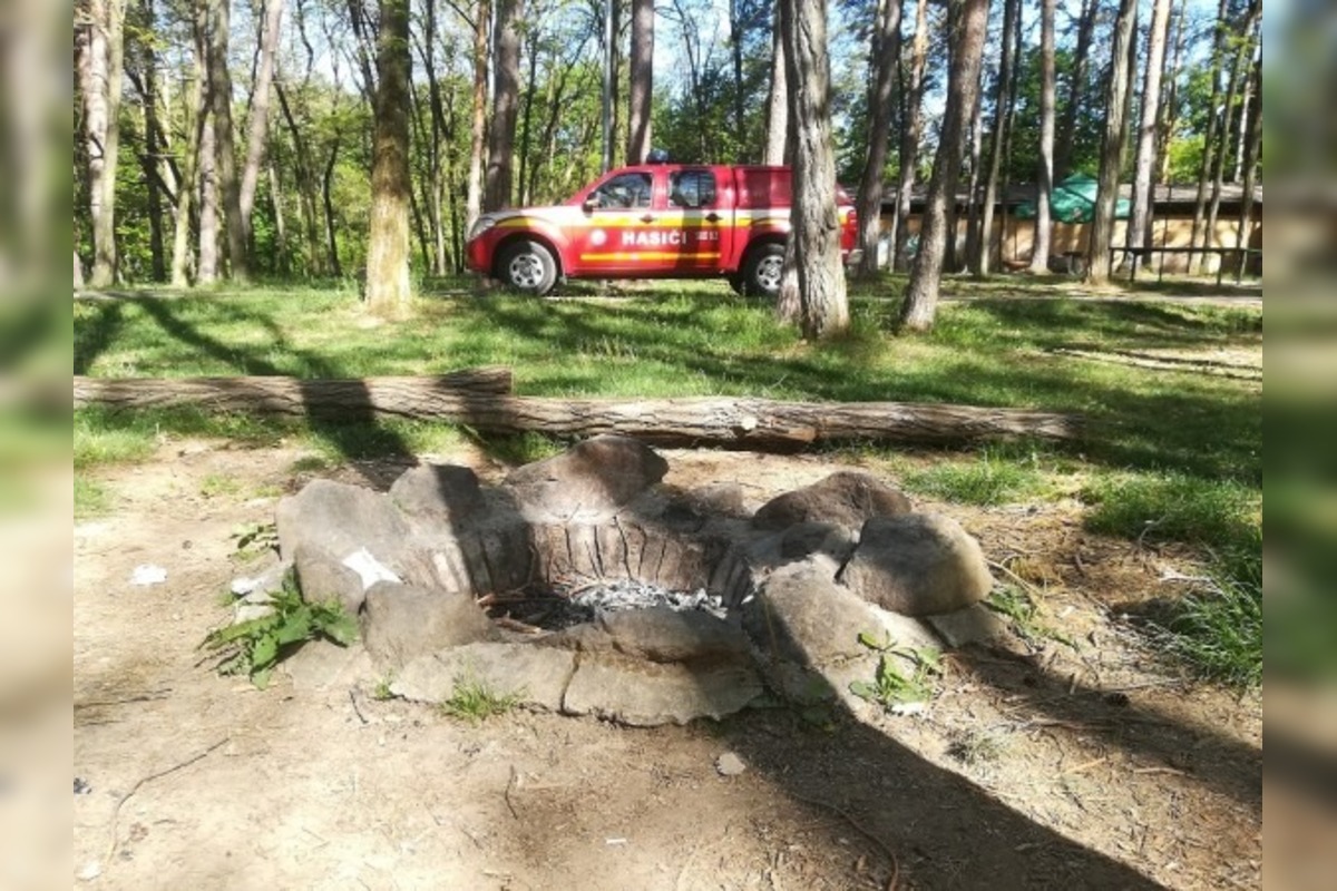 FOTO: Zvýšené riziko požiarov v Trenčianskom kraji sa skončilo. Hasiči ukončili preventívne kontroly, foto 1