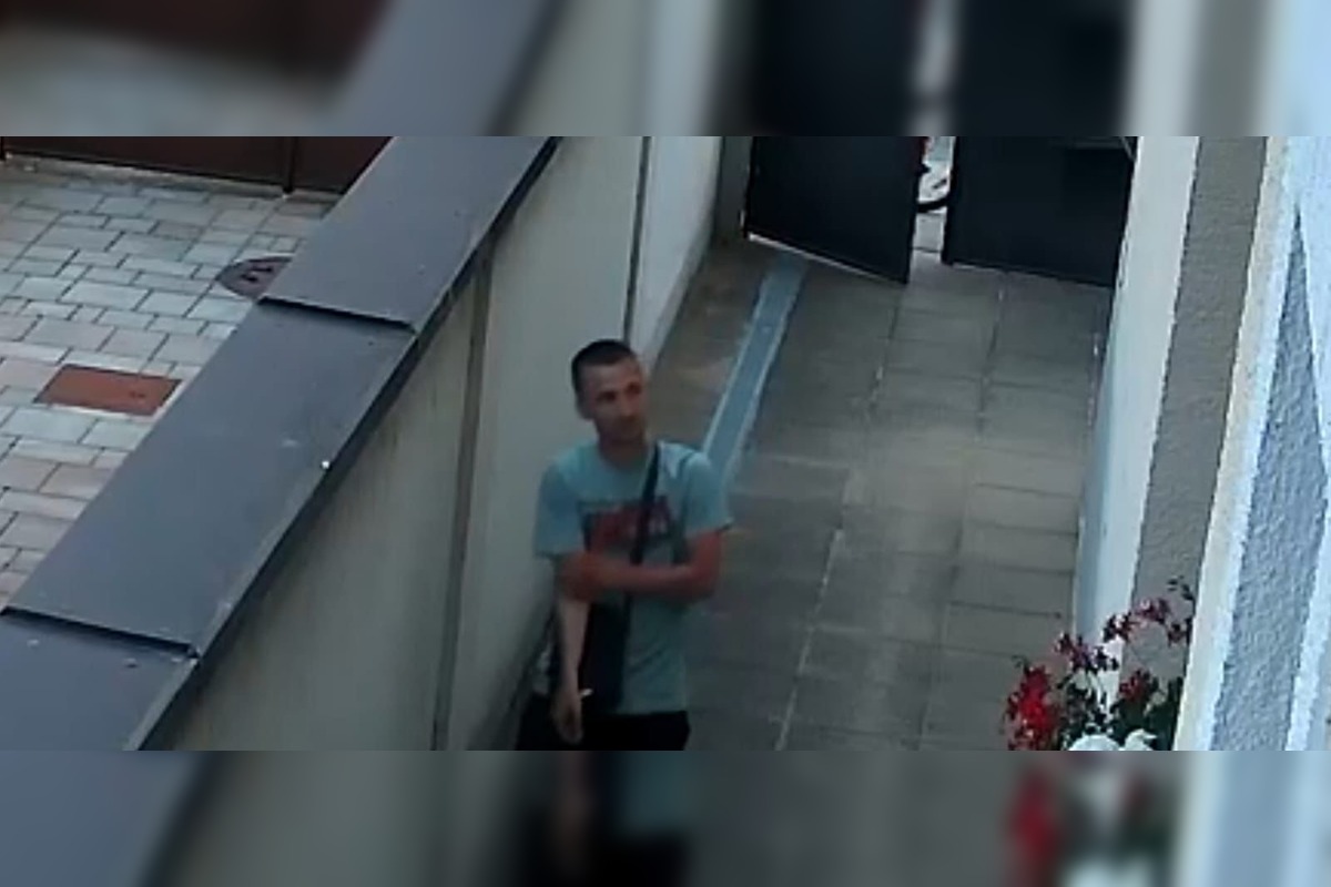 FOTO: Polícia z Nového Mesta nad Váhom žiada o pomoc pri stotožnení muža z kamerového záznamu, foto 2