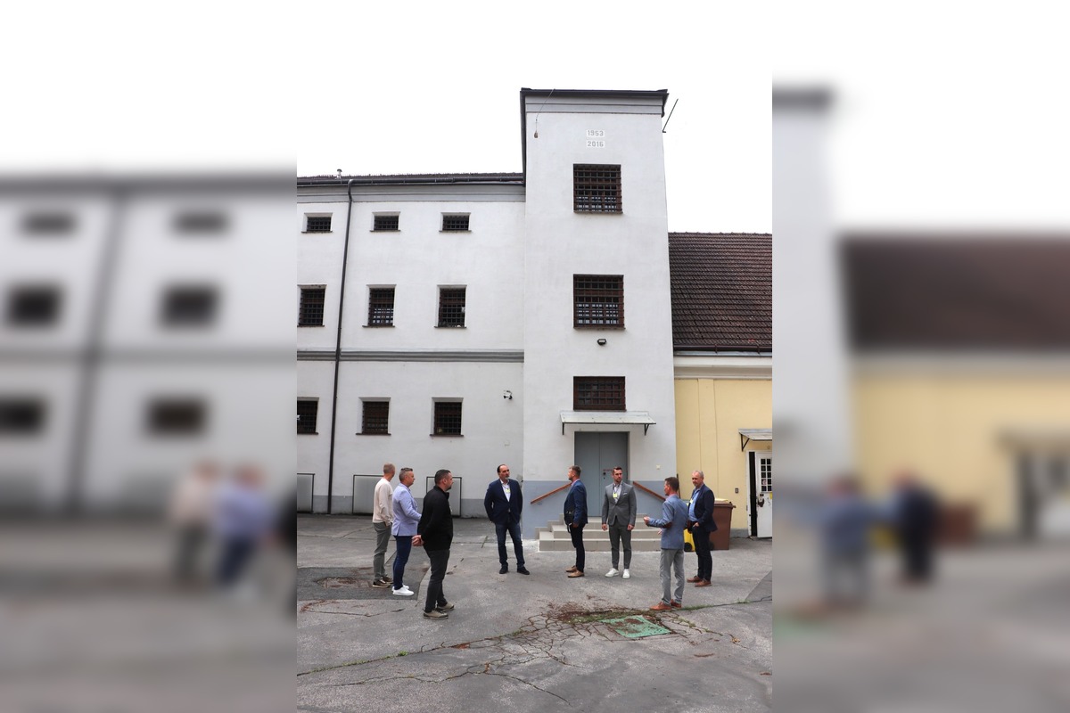 FOTO: Ilavská väznica spolupracovala s Dubnicou nad Váhom, nábytok vyrábali odsúdení, foto 2