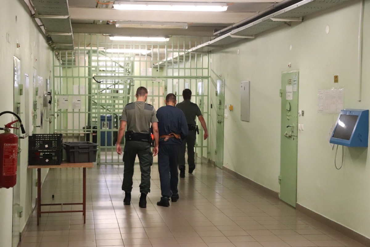 FOTO: Ilavská väznica spolupracovala s Dubnicou nad Váhom, nábytok vyrábali odsúdení, foto 4