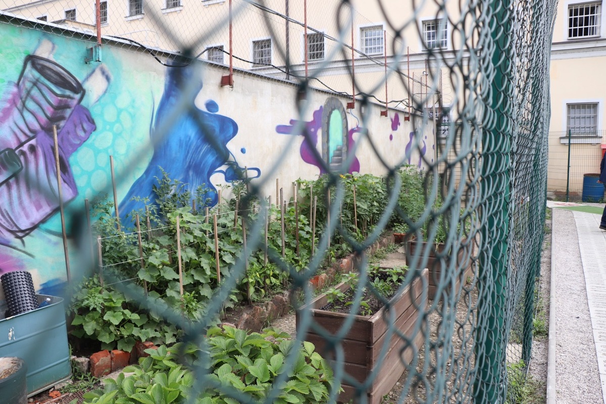 FOTO: Ilavská väznica spolupracovala s Dubnicou nad Váhom, nábytok vyrábali odsúdení, foto 9