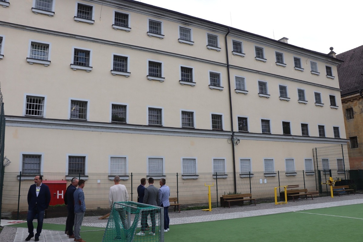 FOTO: Ilavská väznica spolupracovala s Dubnicou nad Váhom, nábytok vyrábali odsúdení, foto 10