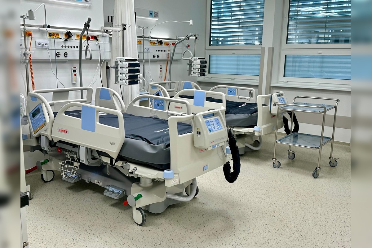 FOTO: Interná JIS v Považskej Bystrici prešla modernizáciou, čoskoro začne slúžiť pacientom, foto 1