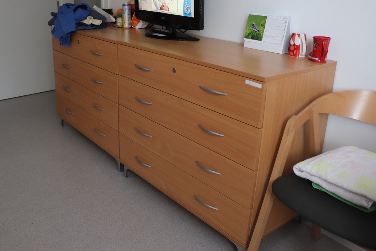 FOTO: Ilavská väznica spolupracovala s Dubnicou nad Váhom, nábytok vyrábali odsúdení, foto 15