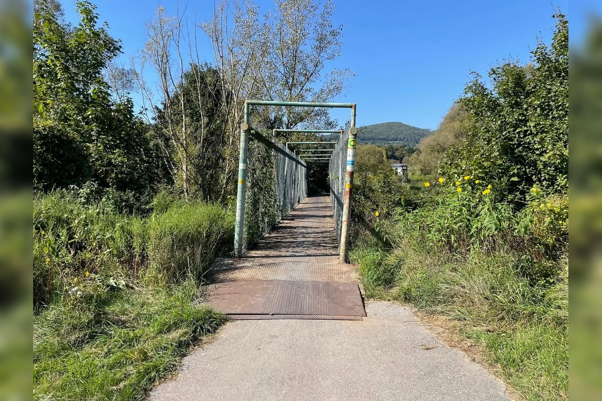 FOTO: Koniec provizória. Medzi Nemšovou a Horným Srním vyrastie moderná cyklotrasa, foto 3