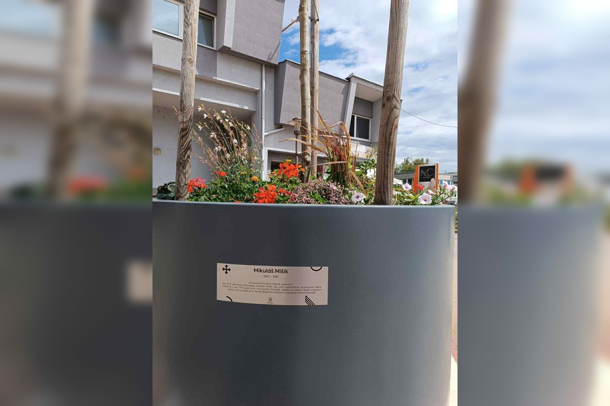 FOTO: Nová Aleja významných osobností pripomína príbehy ľudí, ktorí formovali Prievidzu, foto 2