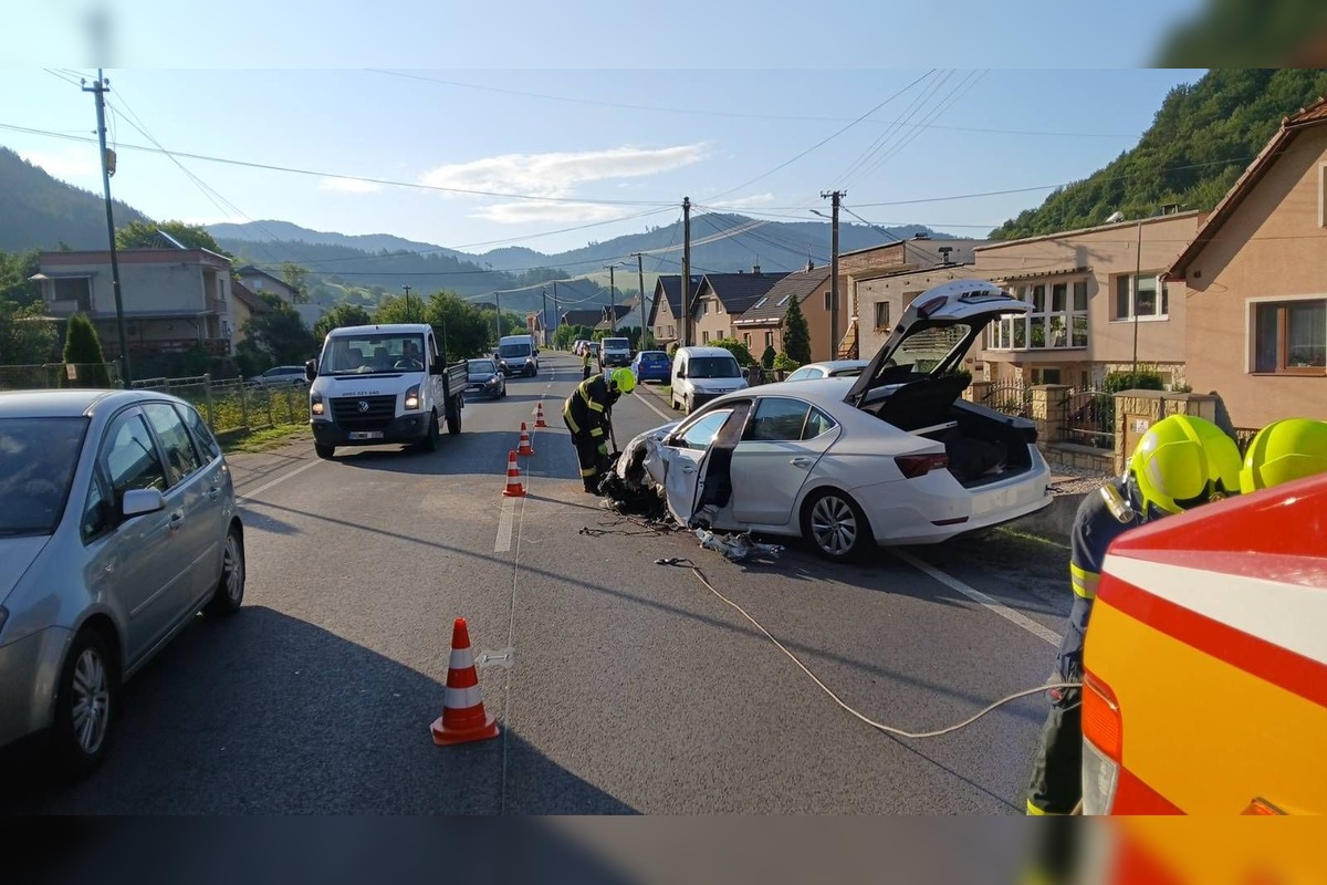 FOTO: Nehoda v obci Prečín, foto 3
