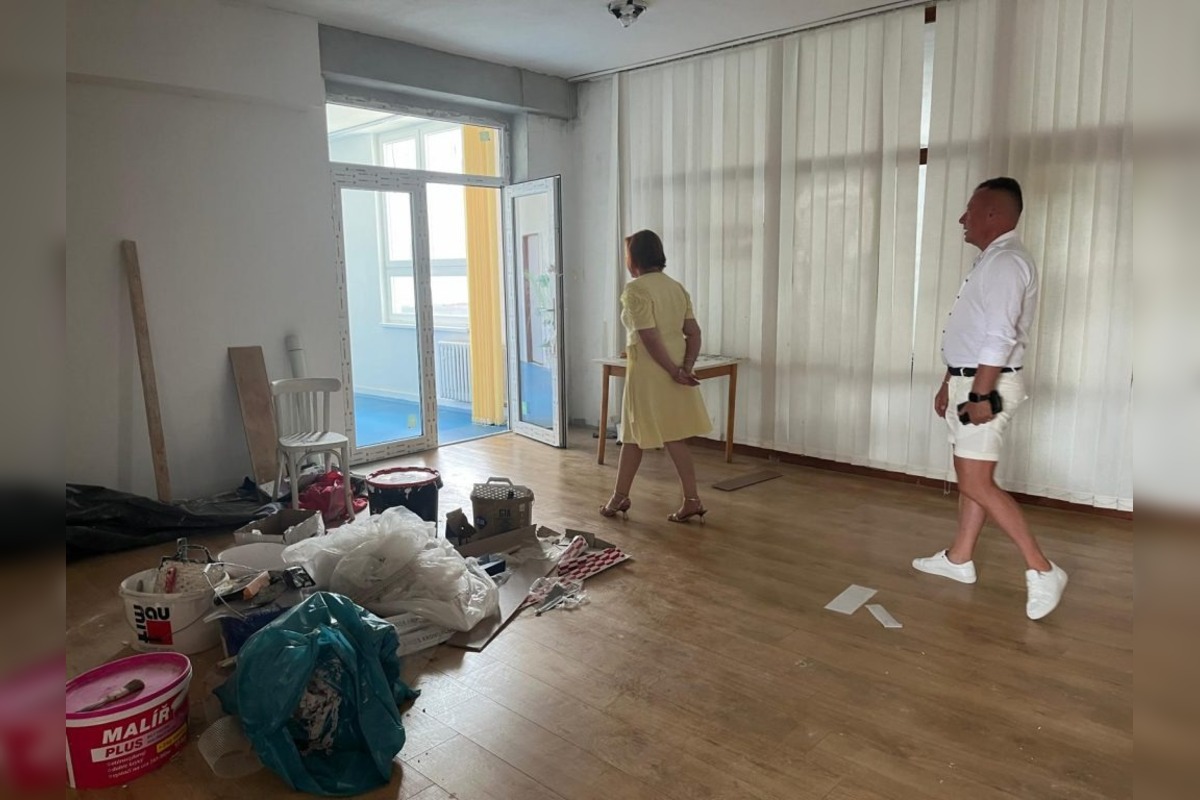 FOTO: Rekonštrukcia Centra voľného času v Prievidzi napreduje, foto 2