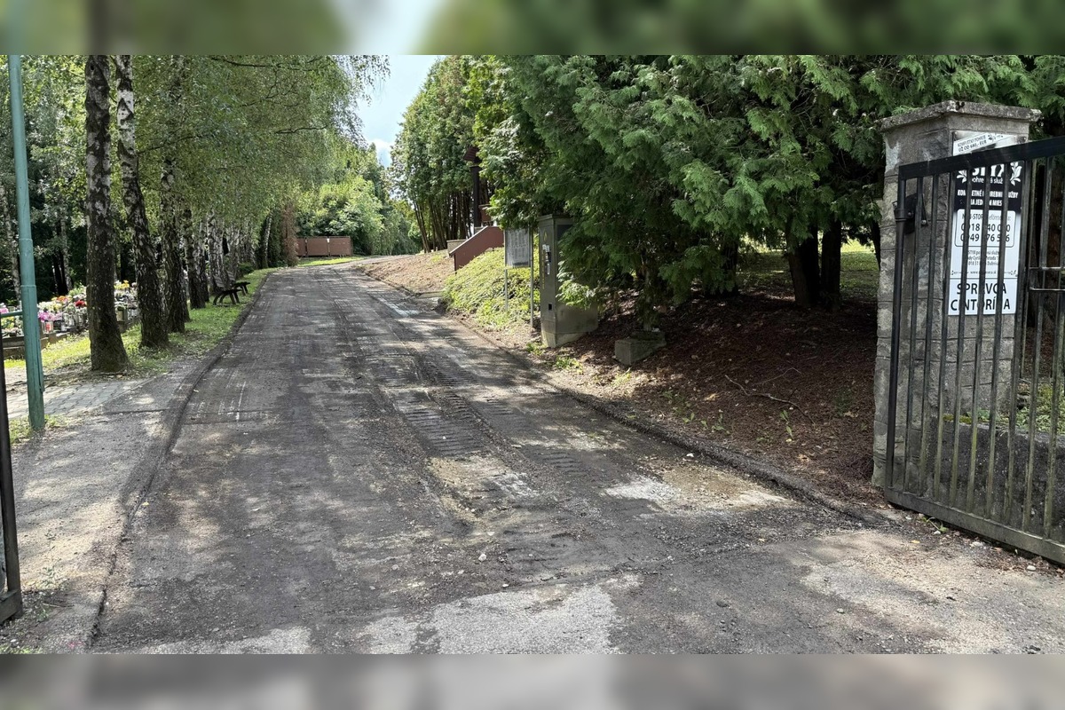 FOTO: Cestári v Novej Dubnici revitalizujú niekoľko miestnych ciest, foto 4