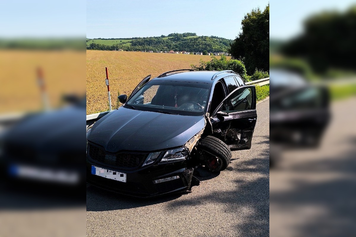 FOTO: Zrážka pri Kostolnej-Záriečí si vyžiadala zásah hasičov aj záchranárov, foto 3
