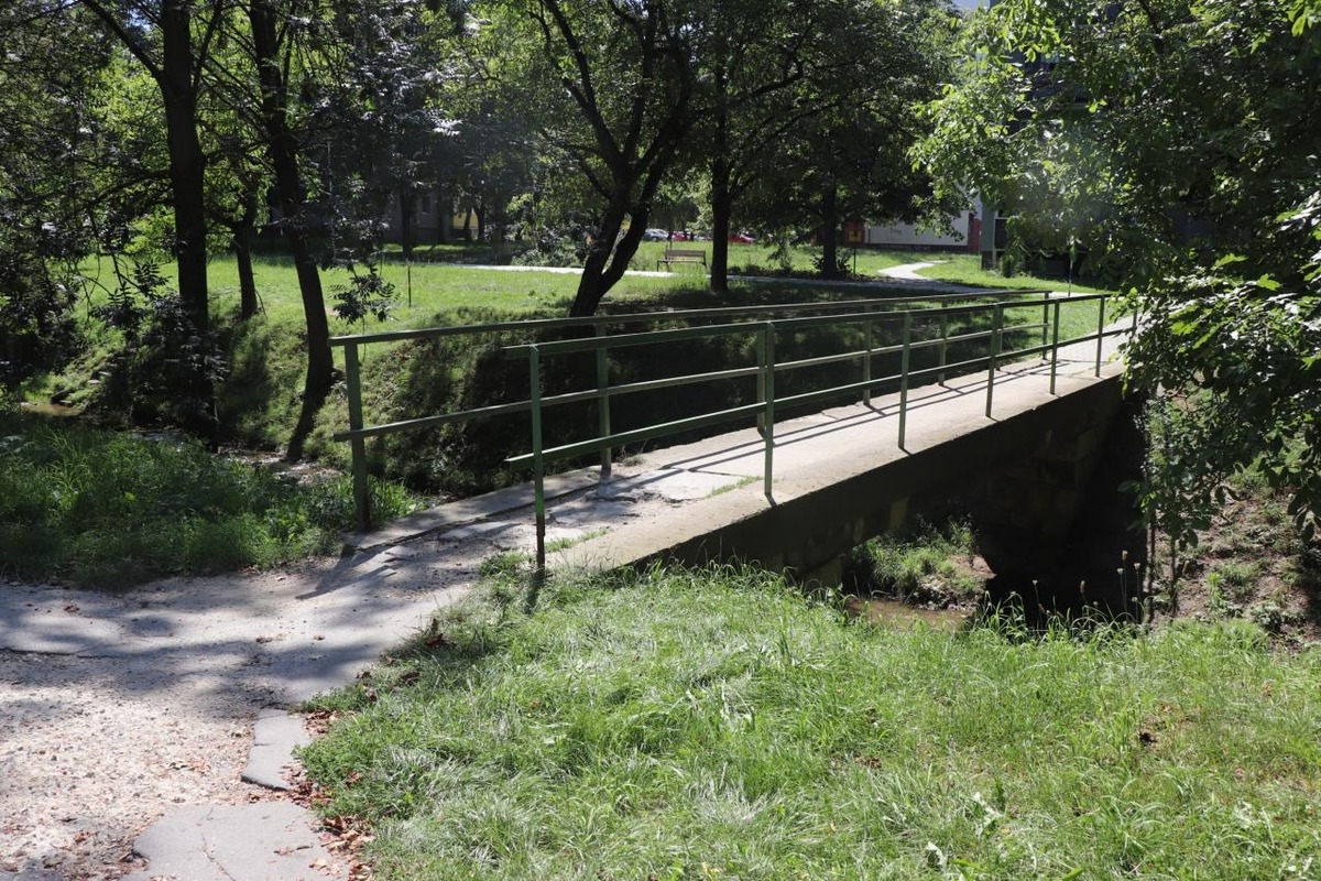 FOTO: V Dubnici na Váhom začnú s rekonštrukciou lávok  , foto 5