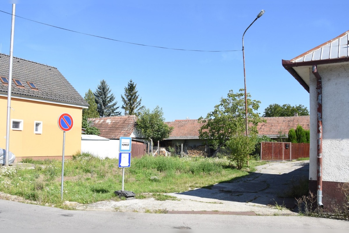 FOTO: V Záblatí začína výstavba parčíka, pribudne aj moderná autobusová zastávka, foto 2