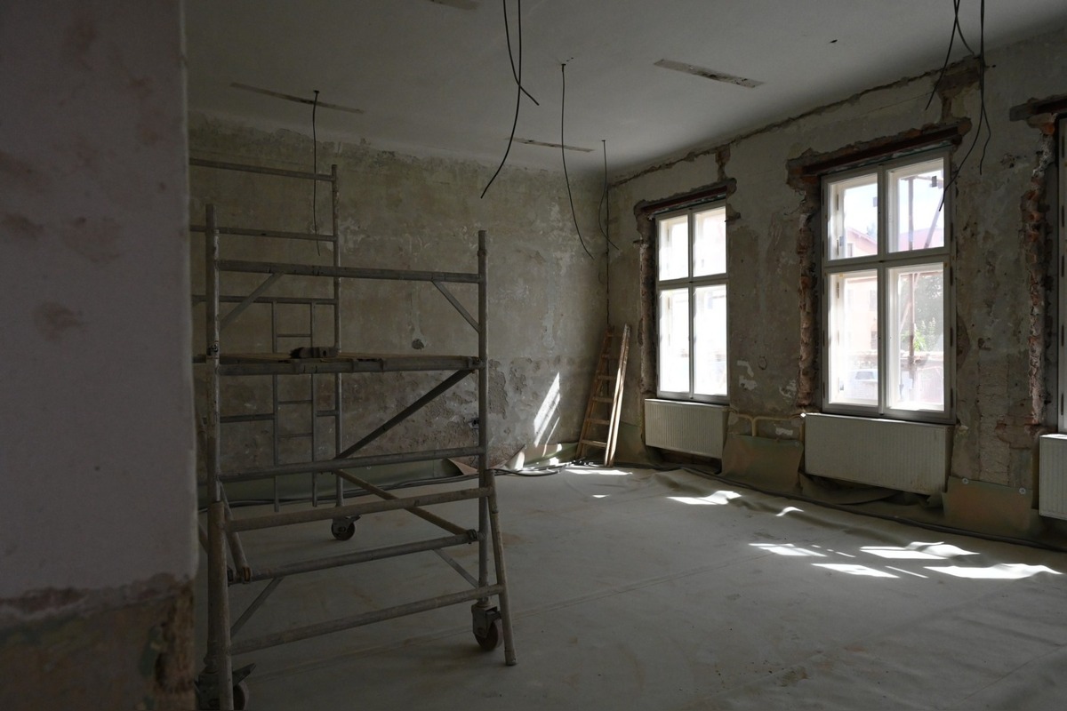 FOTO: Župa rekonštruuje Pamätný dom Janka Jesenského v Bánovciach, práce vyjdú na viac ako 600-tisíc eur, foto 3