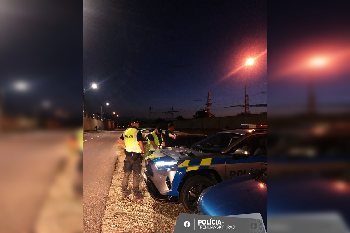 FOTO: V okresoch Trenčín a Ilava prebehli policajné kontroly. Čo odhalili?, foto 1