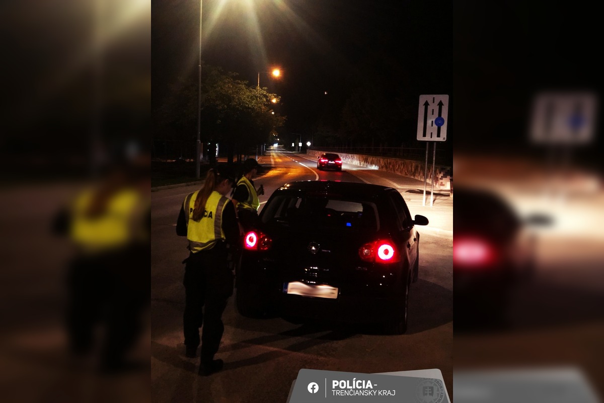 FOTO: V okresoch Trenčín a Ilava prebehli policajné kontroly. Čo odhalili?, foto 4