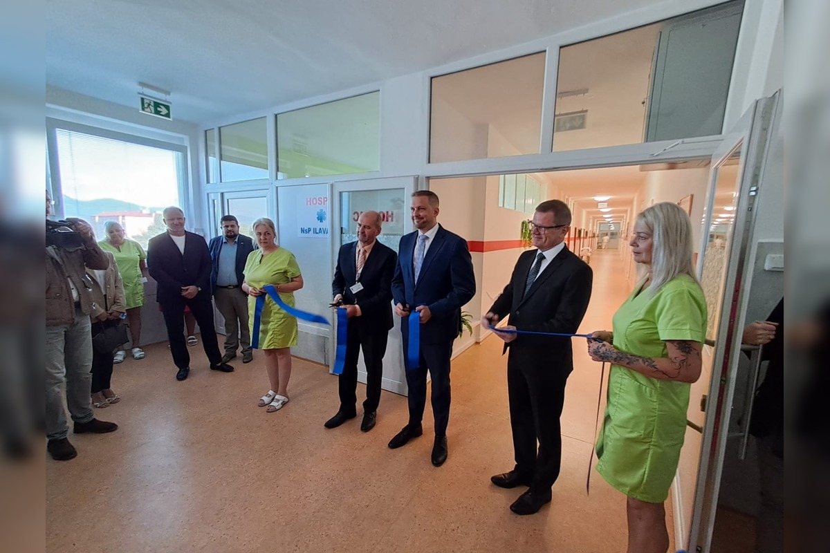 FOTO: Ilavský hospic slávnostne otvorili. Takto vyzerá po rekonštrukcii, foto 3