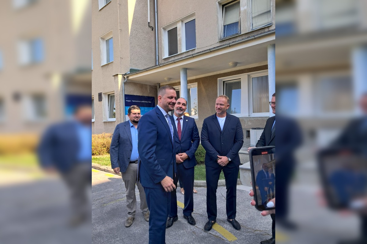 FOTO: Ilavský hospic slávnostne otvorili. Takto vyzerá po rekonštrukcii, foto 6