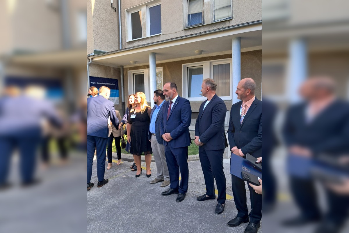 FOTO: Ilavský hospic slávnostne otvorili. Takto vyzerá po rekonštrukcii, foto 7