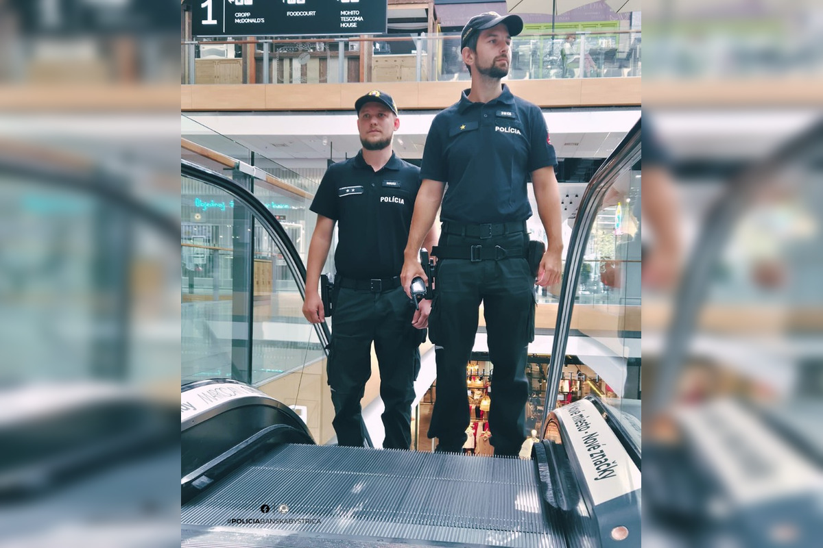 FOTO: Policajti v Trenčianskom kraji chytali zlodejov priamo v obchodoch, foto 11