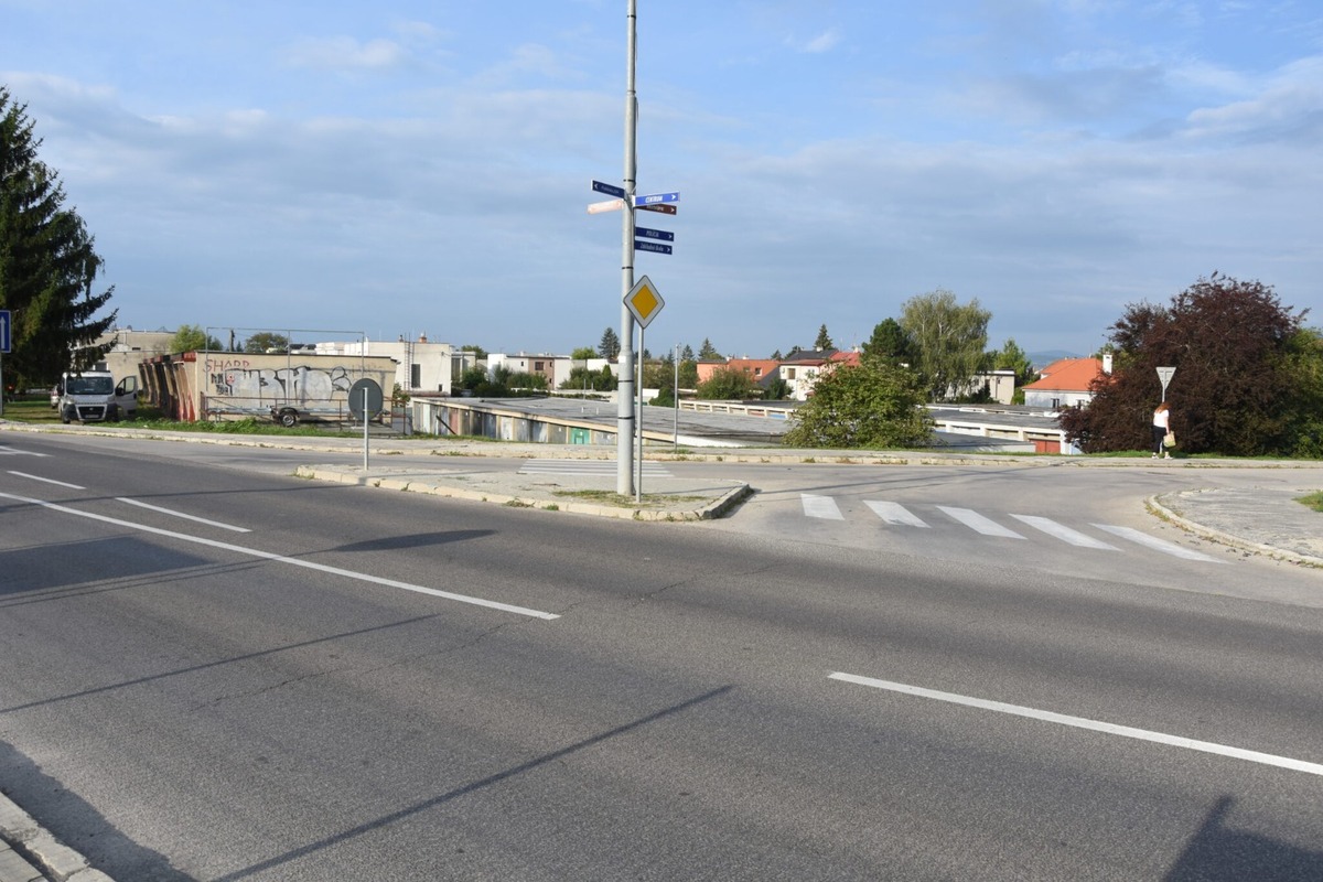 FOTO: Na Soblahovskej v Trenčíne vzniknú nové cyklopruhy, zmeny čakajú aj chodcov a vodičov, foto 3