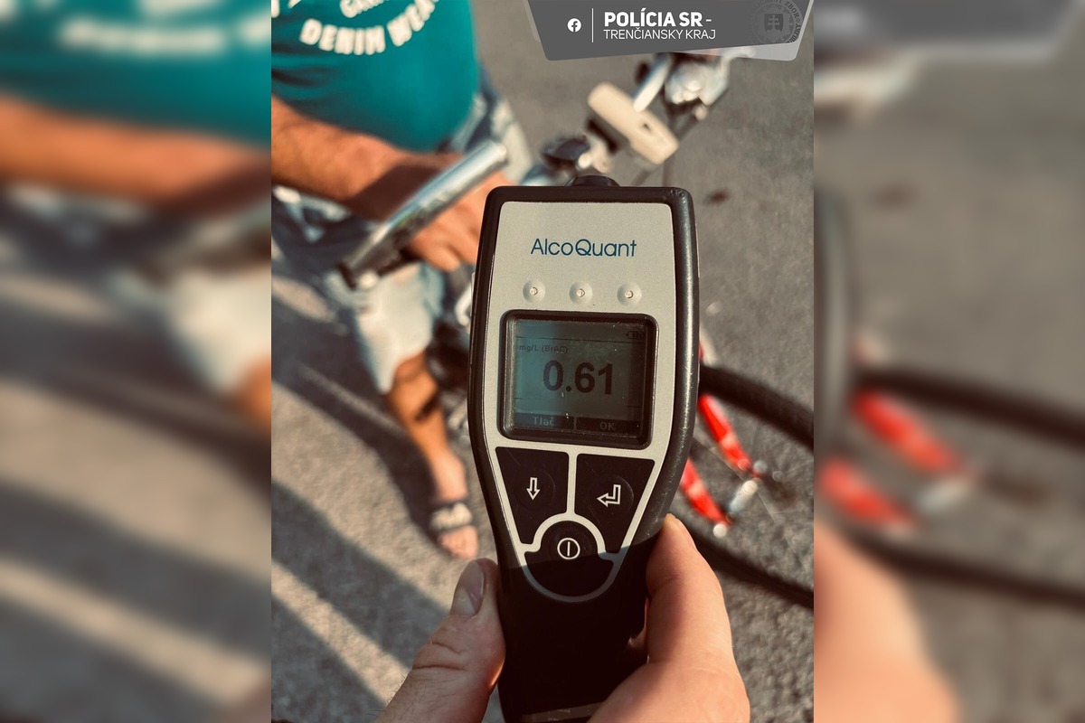 FOTO: Polícia v okrese Bánovce nad Bebravou preverila takmer 400 ľudí, riešila aj prípad záchrany života, foto 5