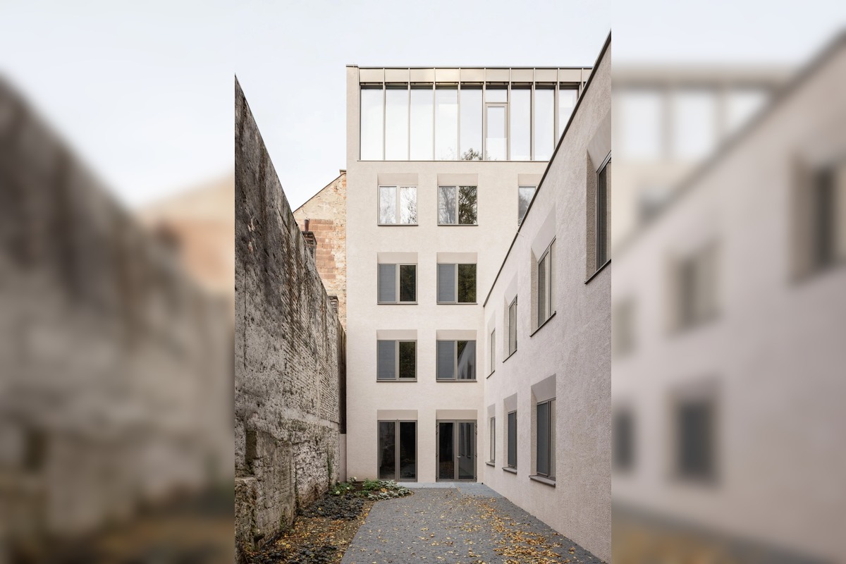 FOTO: Trenčín zabojuje o CE ZA AR, podporte projekt Námestie Sv. Anny 9, foto 2