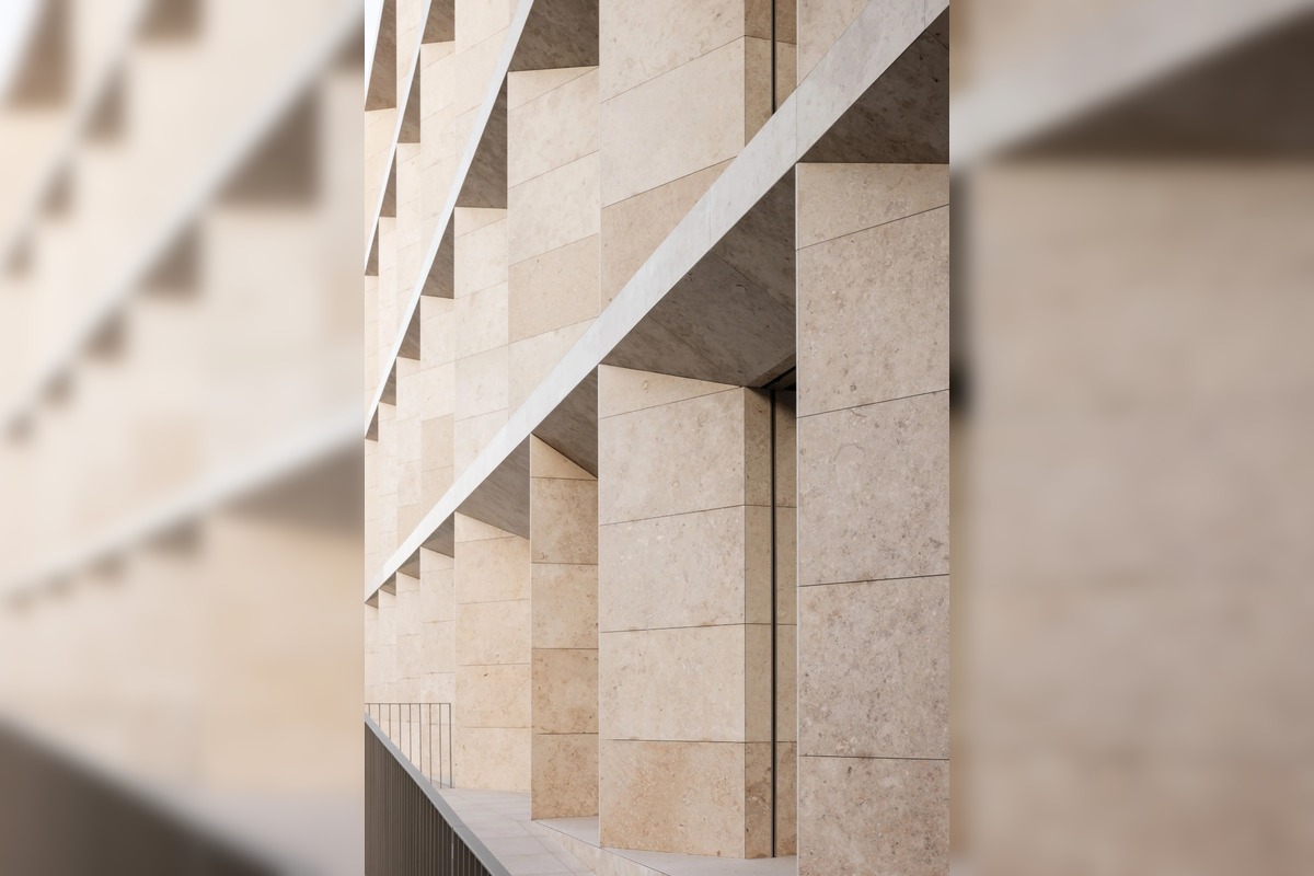 FOTO: Trenčín zabojuje o CE ZA AR, podporte projekt Námestie Sv. Anny 9, foto 3