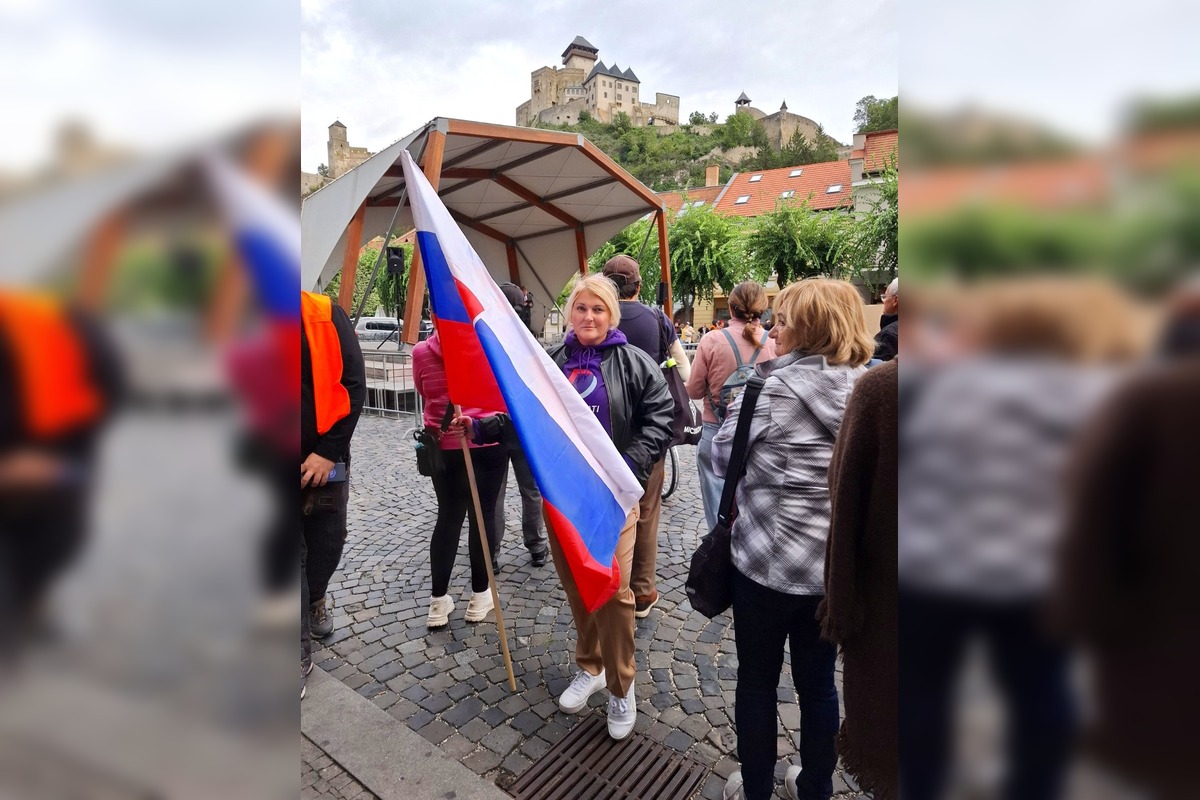 FOTO: Na Námestí v Trenčíne, Považskej Bystrici a na Myjave sa protestovalo , foto 5