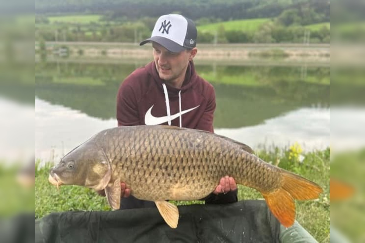 FOTO: Mladý hokejbalista tragicky zahynul pri rybačku v Považskej Teplej , foto 5