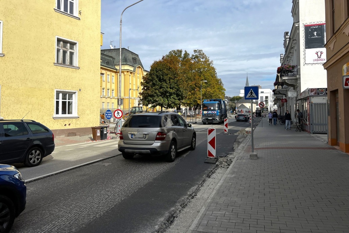 FOTO: MHD v Trenčíne presúva dočasne zastávky a trasy niektorých liniek , foto 3