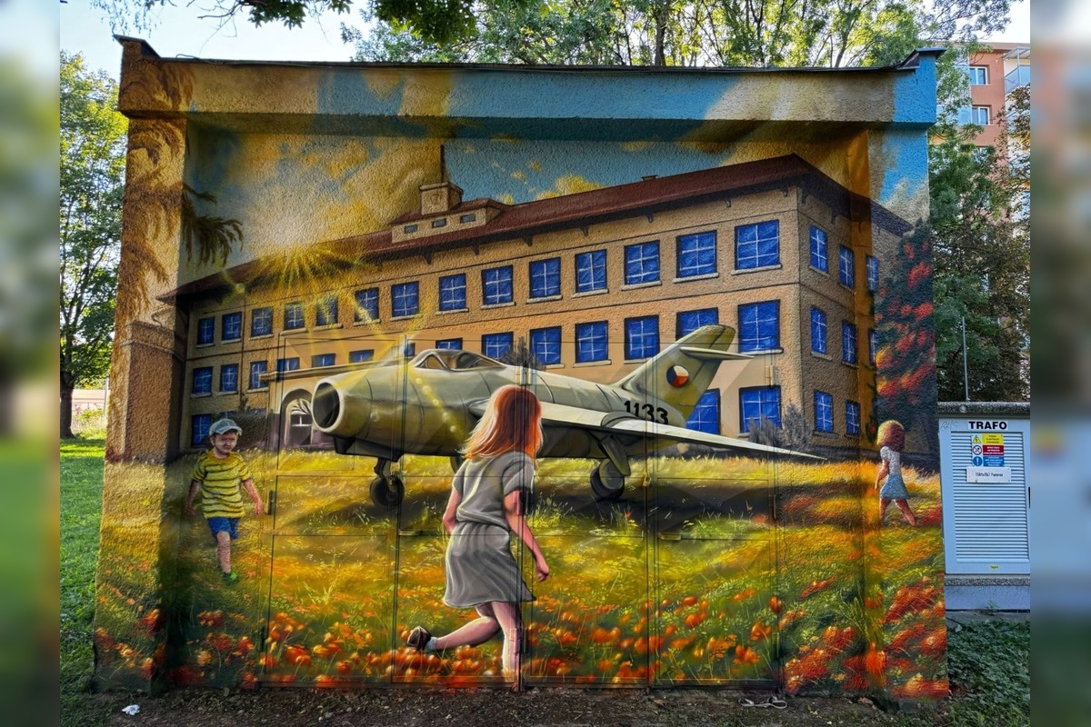 FOTO: Stará trafostanica dostala novú tvár, o maľby sa postaral známy grafiťák Martin Kremeň, foto 4