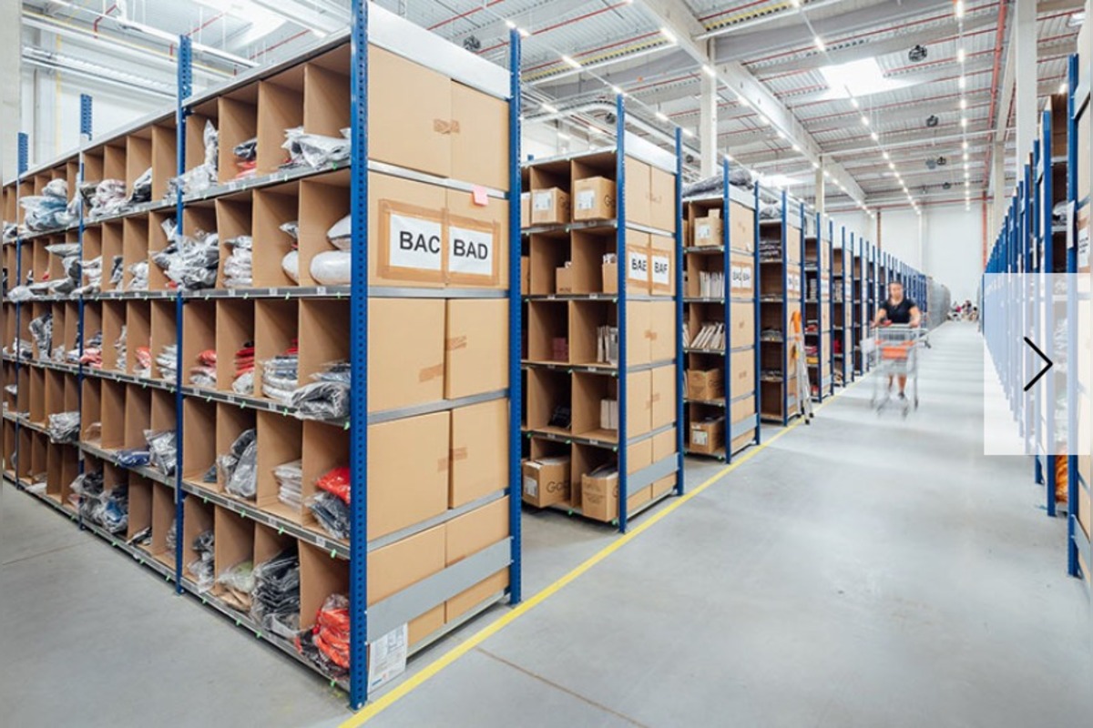 FOTO: Trenčiansky e-shop Factcool čelí konkurencii a finančnej kríze. Prepúšťa, ruší sklad a reštrukturalizuje, foto 3