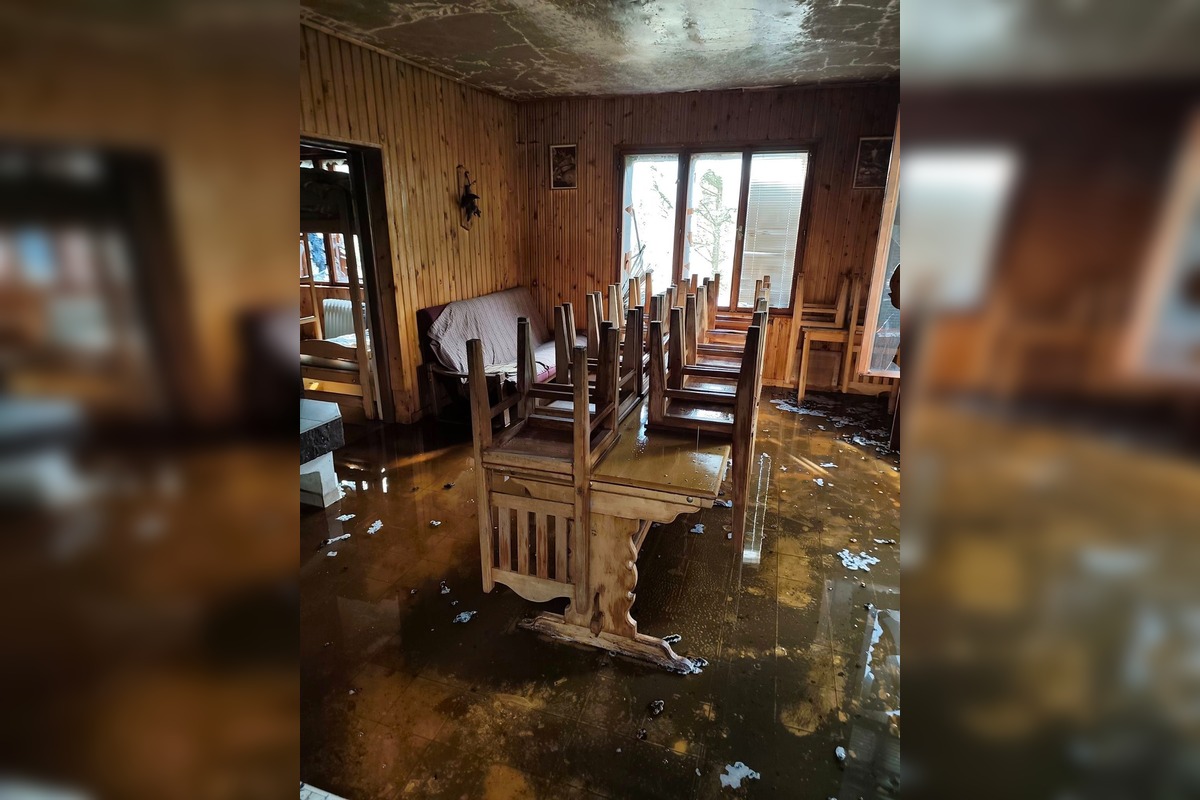 FOTO: Tragická noc v Hornej Marikovej, požiar zničil hájenku určenú pre školy v prírode, foto 4